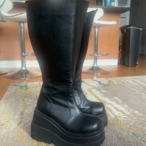 Demonia go go shaker 100